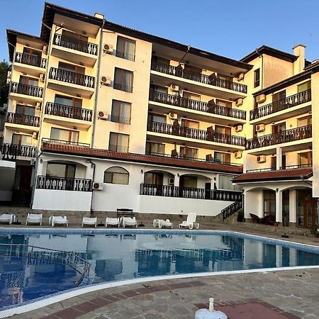 Spacious Fully Furnished Studio In Kavarna Apart Hotel Esterno foto