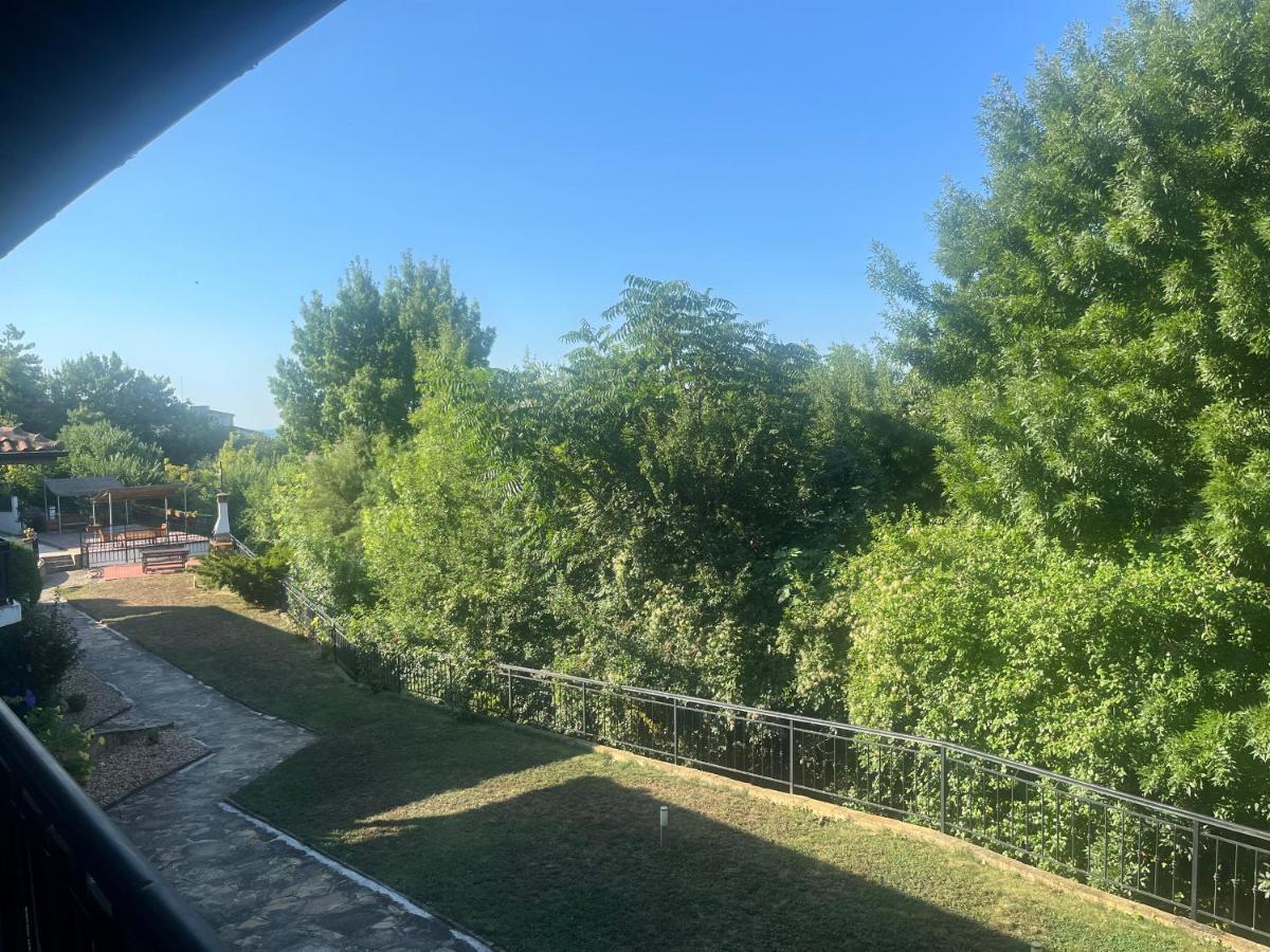Spacious Fully Furnished Studio In Kavarna Apart Hotel Esterno foto