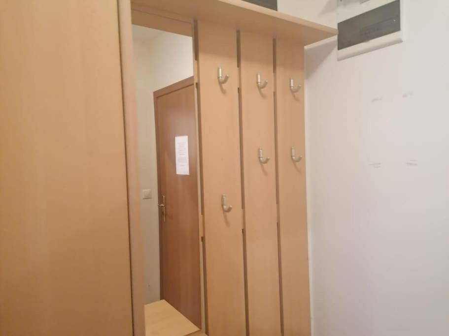 Spacious Fully Furnished Studio In Kavarna Apart Hotel Esterno foto