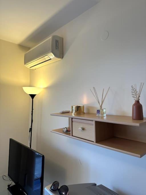 Spacious Fully Furnished Studio In Kavarna Apart Hotel Esterno foto