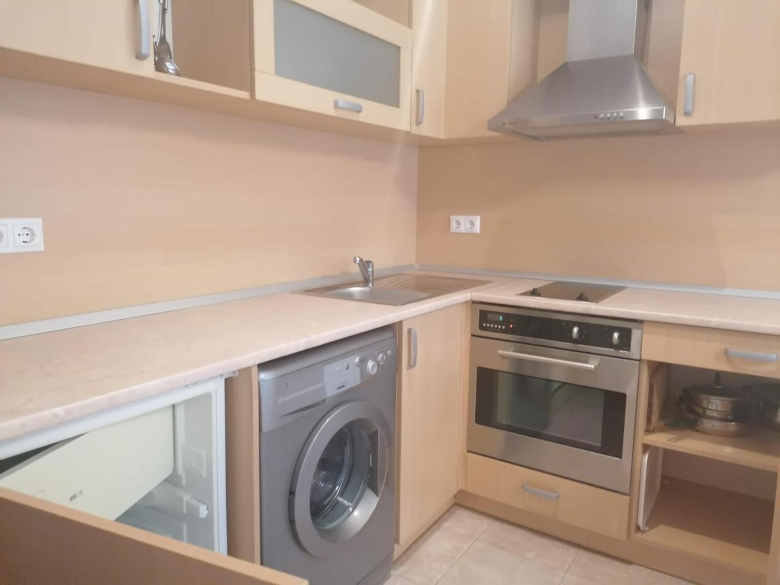 Spacious Fully Furnished Studio In Kavarna Apart Hotel Esterno foto